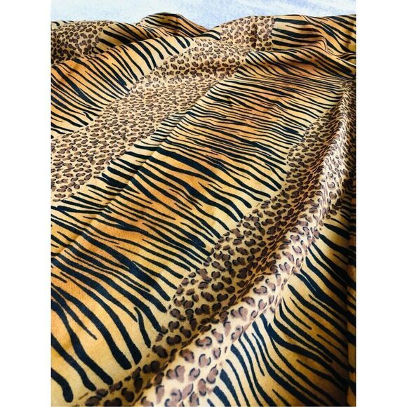 Rima Beachwear Cheetah and Leopard Animal Print Cover Up Sarong - Picture 6 of 10